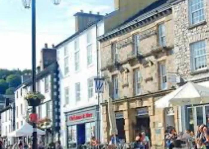 Central Kendal Escape