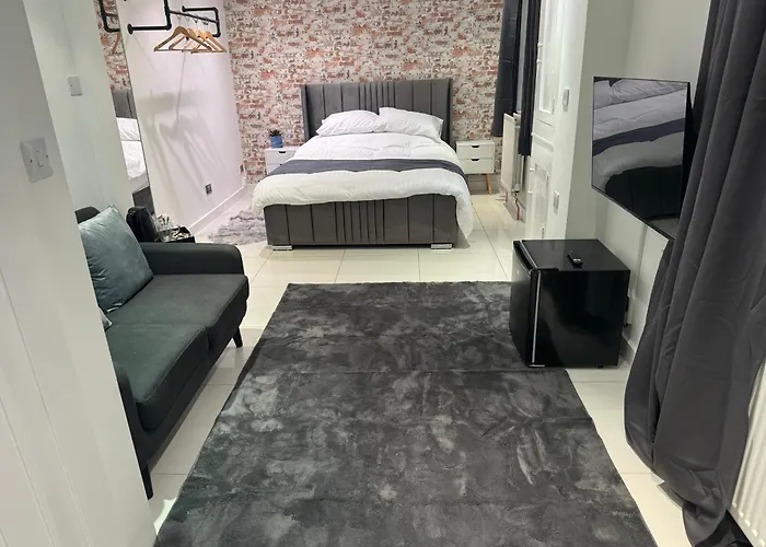 Central Kendal Escape